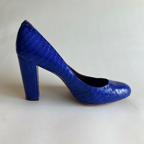 Ralph Lauren Blue Crocodile Print Leather Heels size 7.5 - Picture 5 of 15